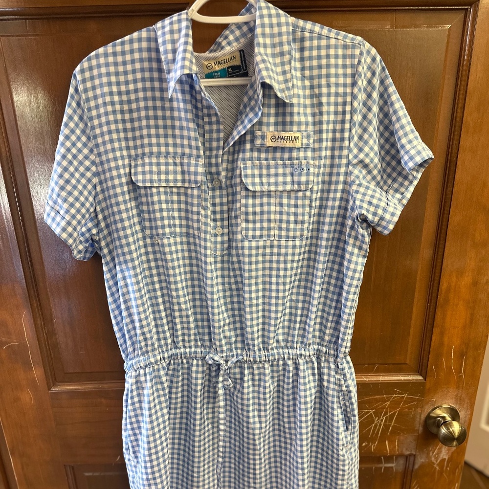 Magellan woman’s blue and white dress